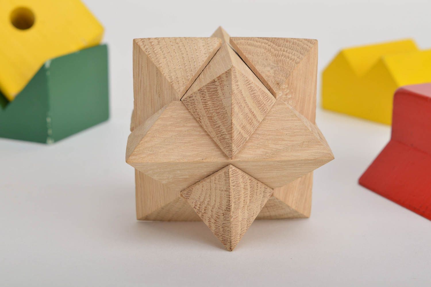 Игрушка ручной работы деревянный кубик игрушка из дерева от 3 лет Звезда фото 1