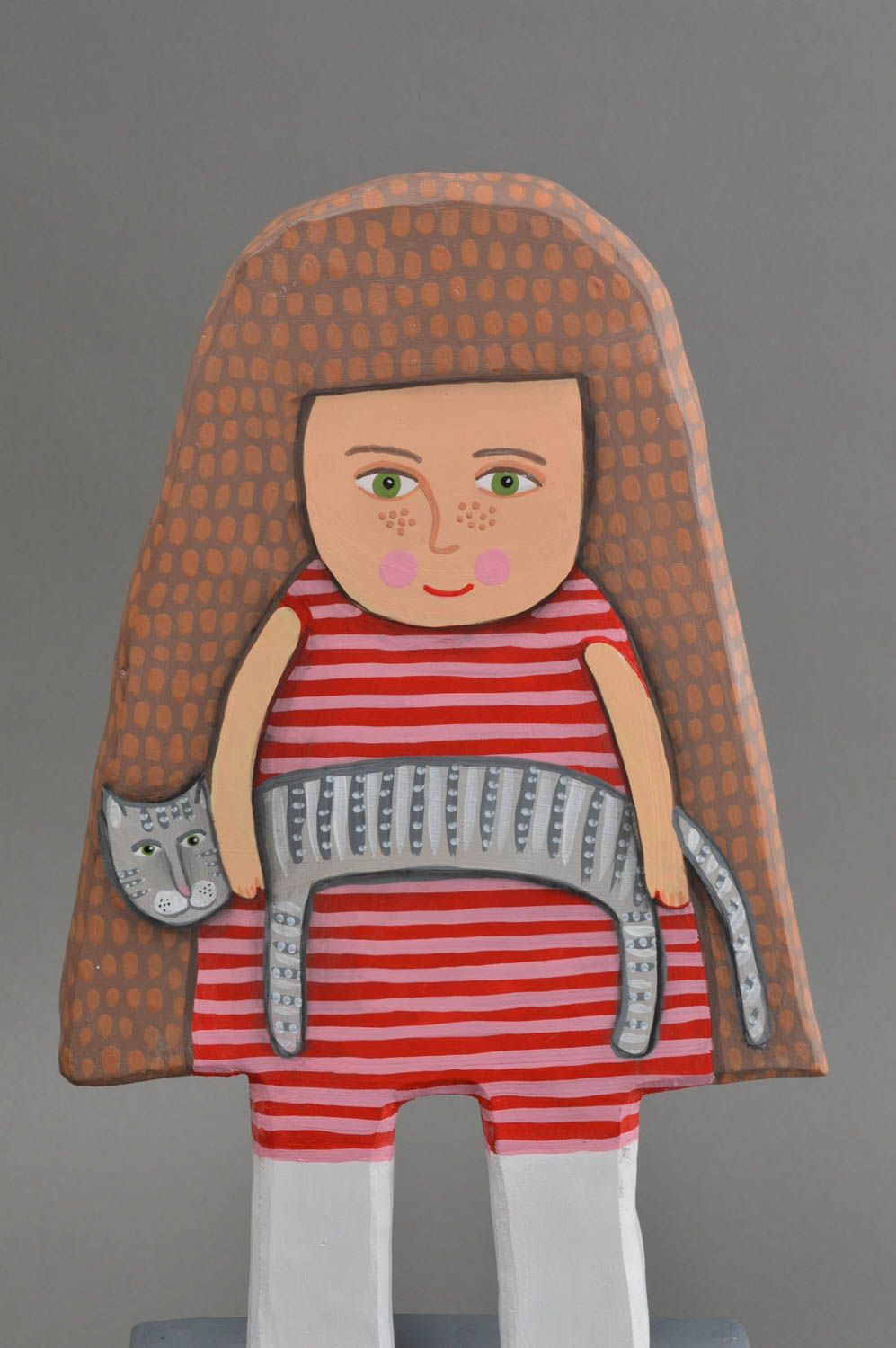 Handmade Figur aus Gips Wohn Accessoire Haus Deko Mädchen mit Kater auf Ständer foto 3