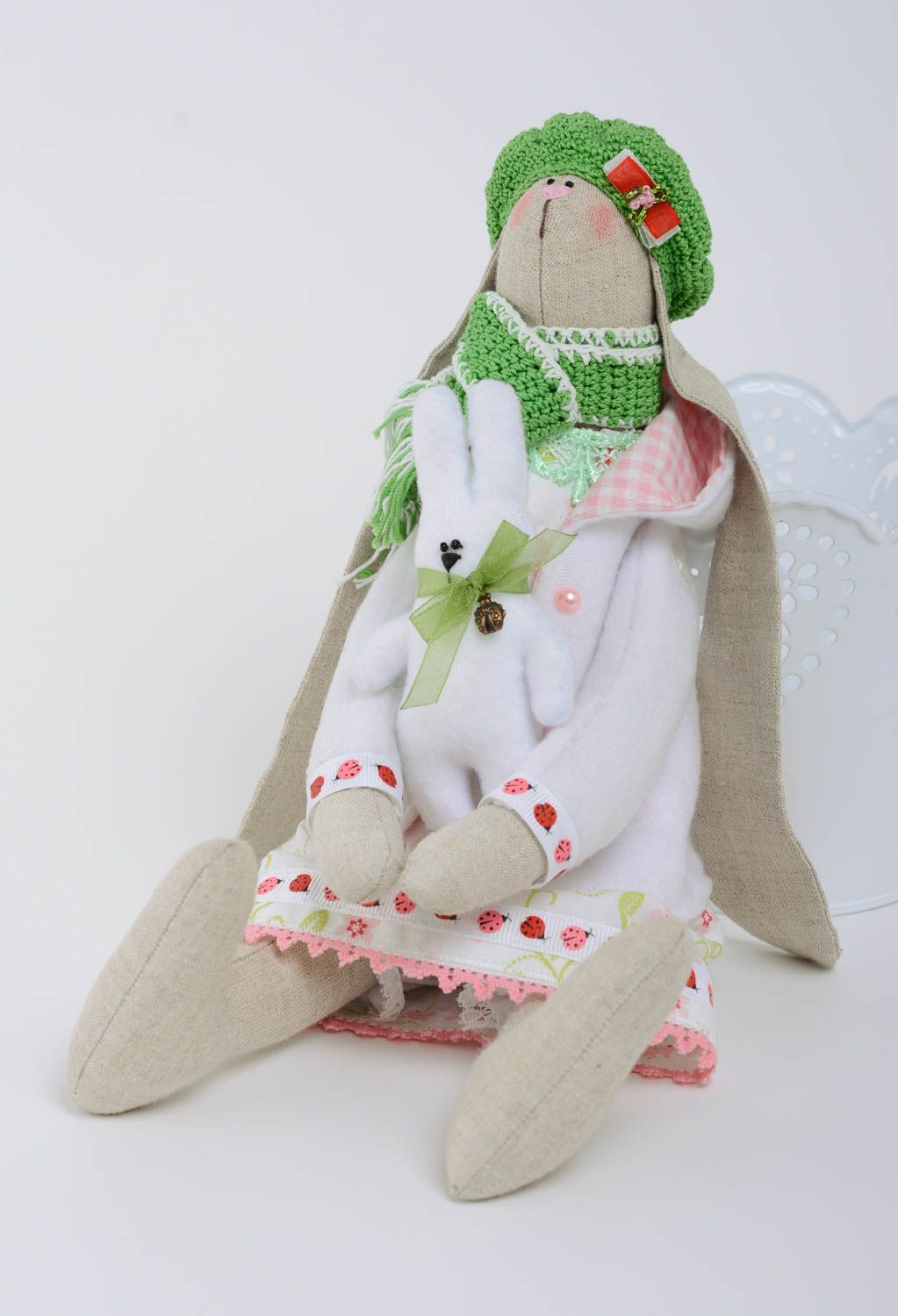 Авторская мягкая кукла заяц с длинными ушами с зайчонком для декора дома хенд мэйд фото 1