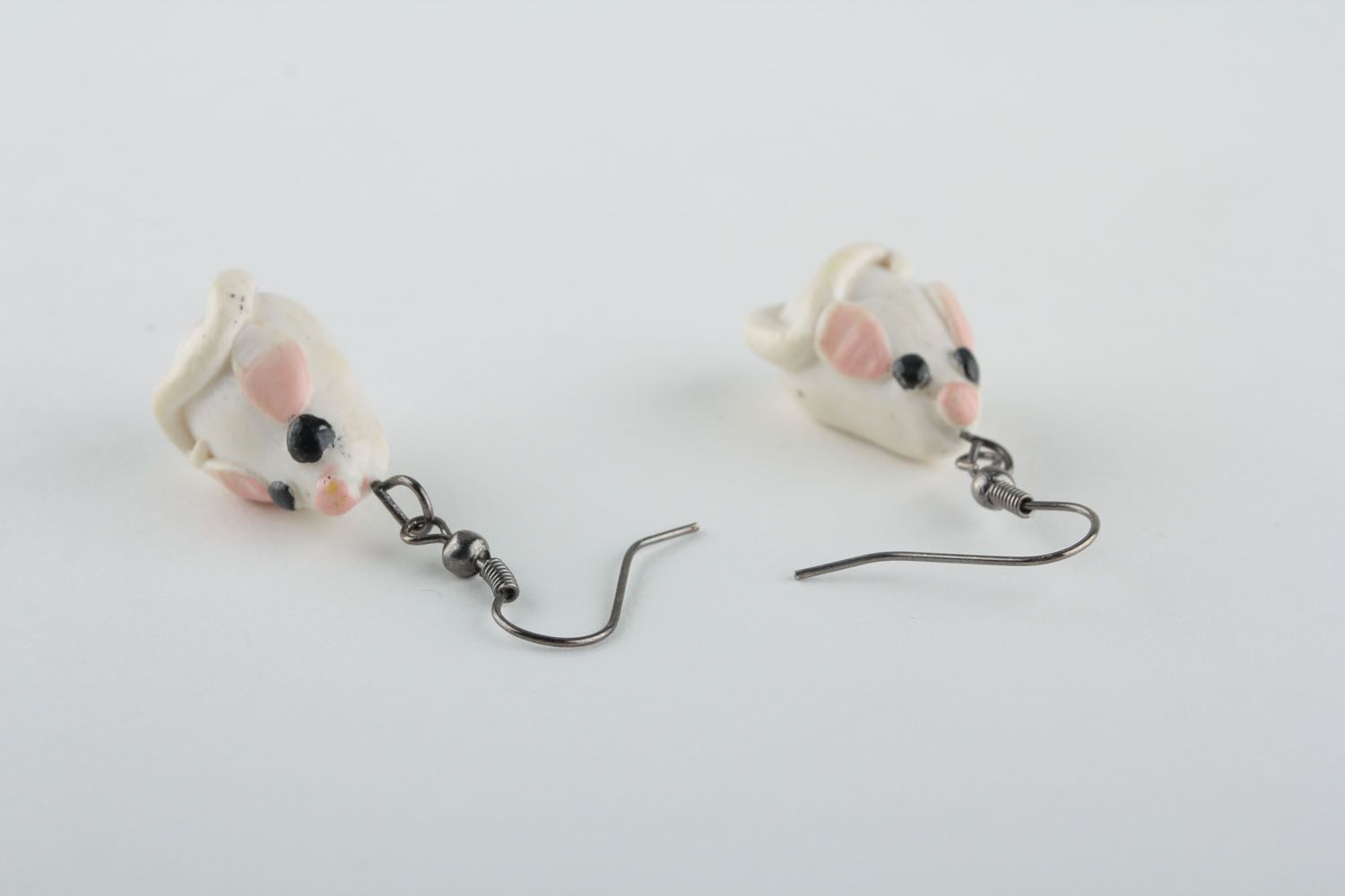 Boucles d'oreilles en argile polymère petites souris photo 2