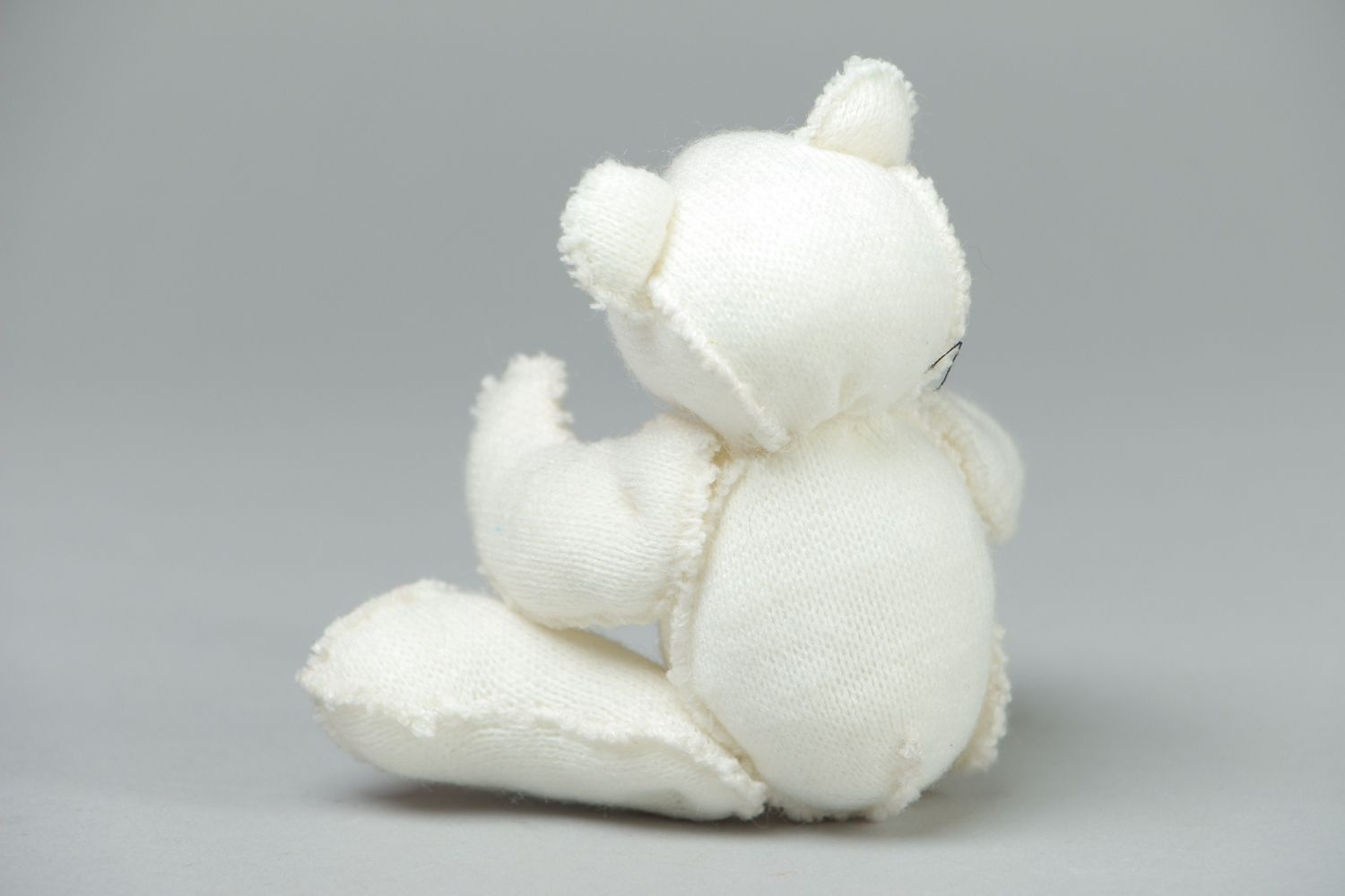 Мягкая игрушка ручной работы из ткани Белый медведь фото 2
