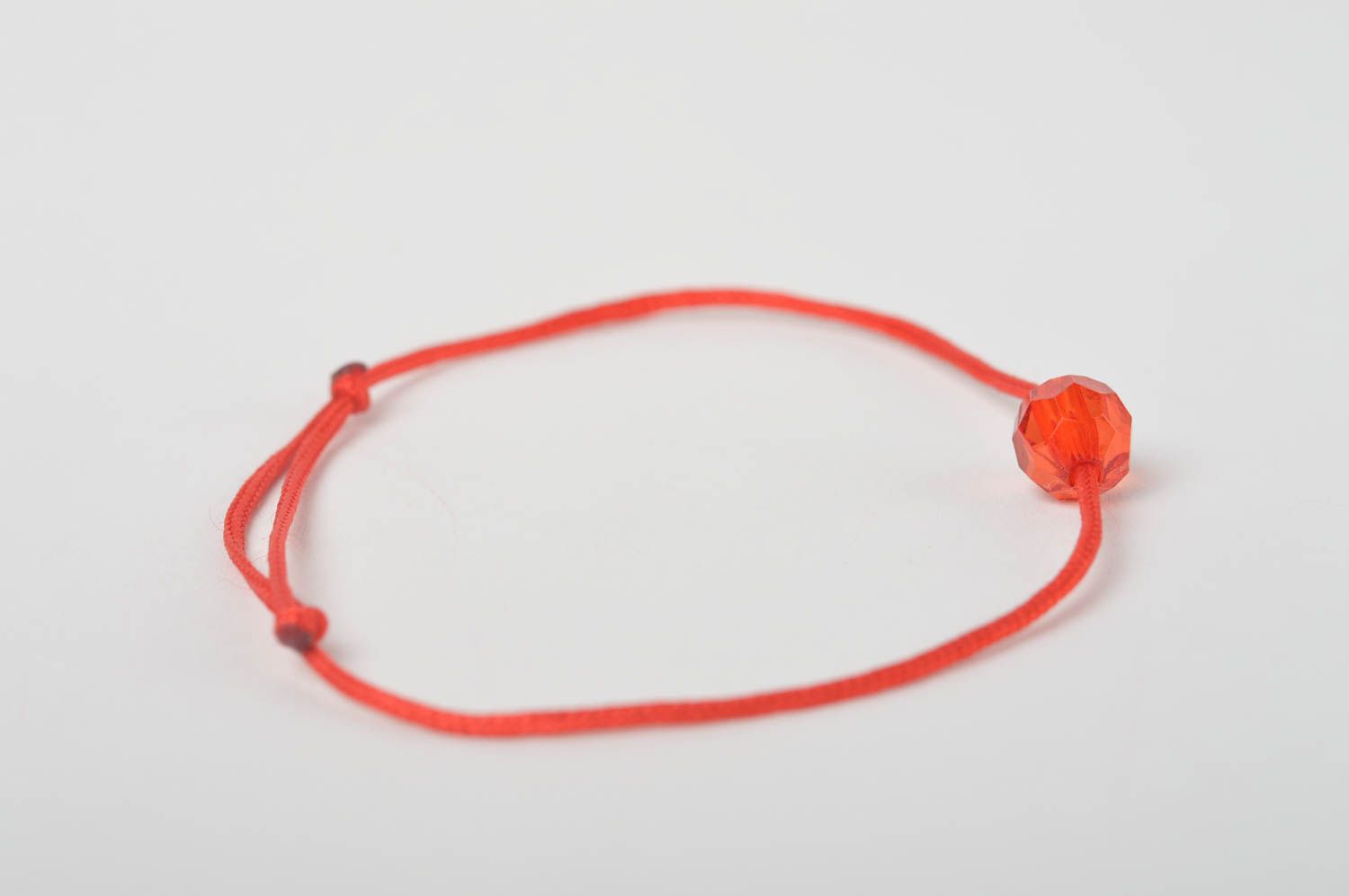 Bracelet fin Bijou fait main tressé rouge avec cristal transparent Cadeau enfant photo 5
