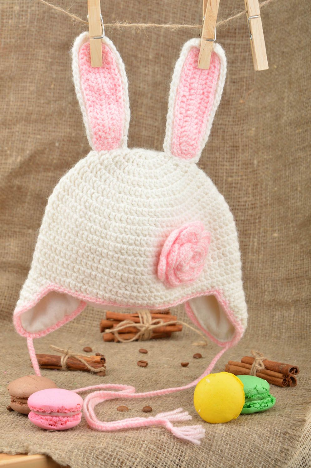 Gorro tejido a mano de hilos de lana mezclada infantil blanco y rosado foto 1