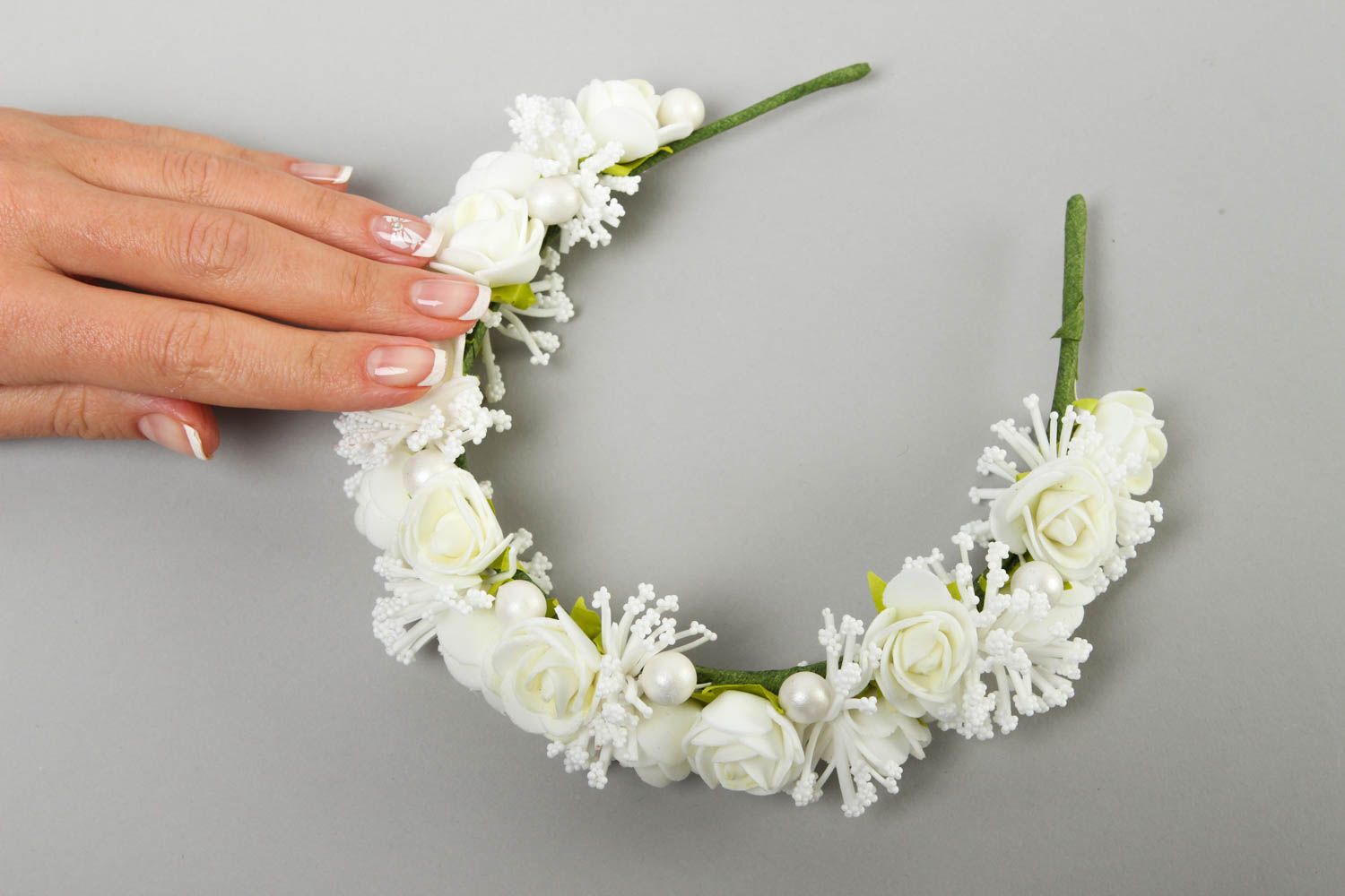 Serre-tête fleurs Bijou fait main Roses blanches cadeau Accessoire cheveux photo 5