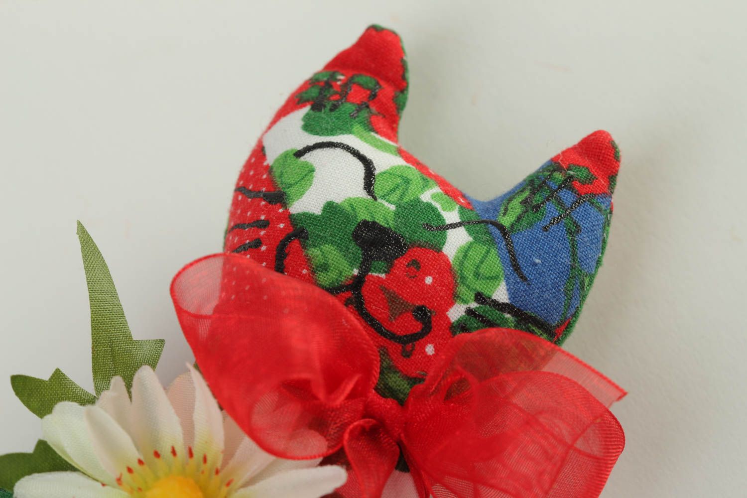 Peluche chat faite main Jouet en tissu de coton rouge à motif Idée déco maison photo 3