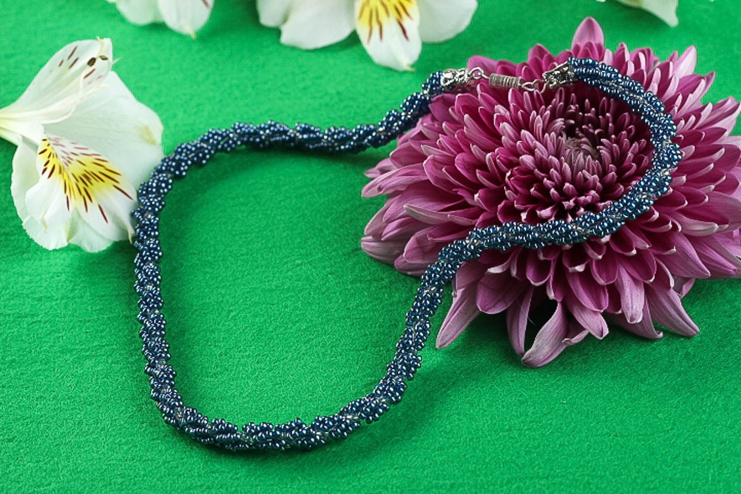 Halskette aus Rocailles handgeschaffen Damen Modeschmuck originelles Geschenk foto 1