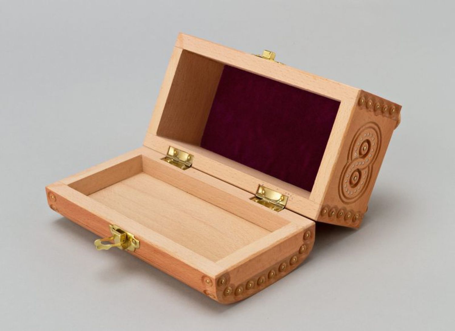 Carved jewelry box photo 4