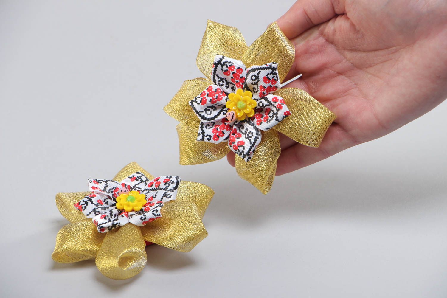 Set of 2 handmade hair ties with yellow satin ribbon and lurex kanzashi flowers photo 5