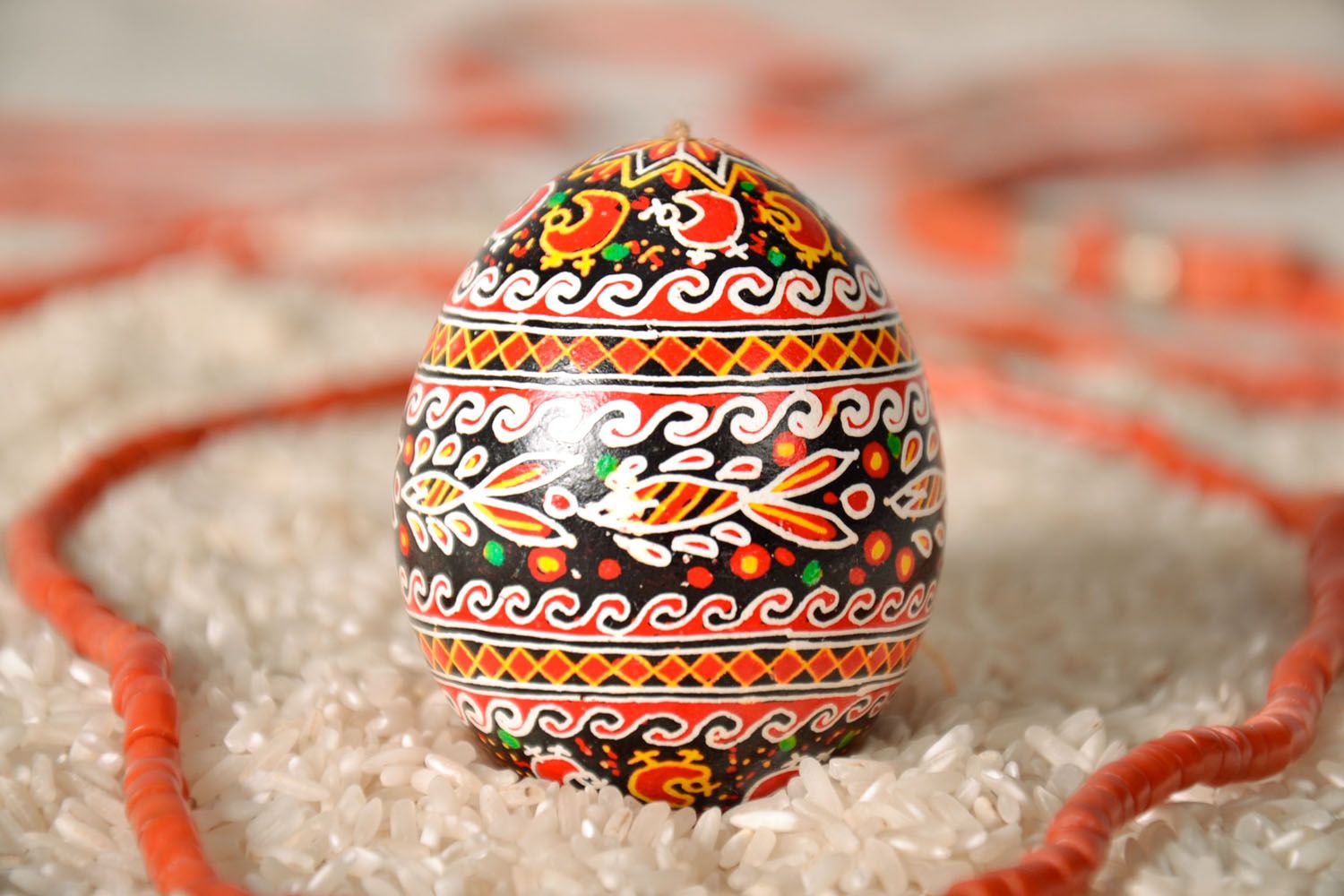 Ovo decorativo da Páscoa original feito à mão para decoração do interior  foto 1