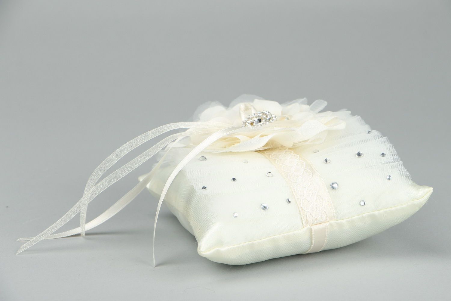 Wedding Pillow for Rings photo 3