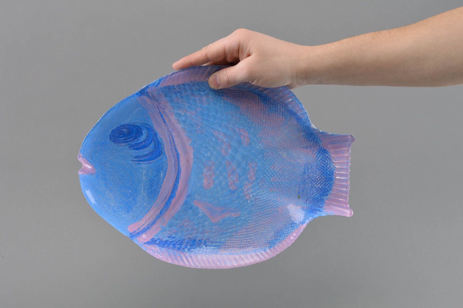 Handmade dekorativer Teller aus Glas in Decoupage in Form vom Fisch groß blau foto 4
