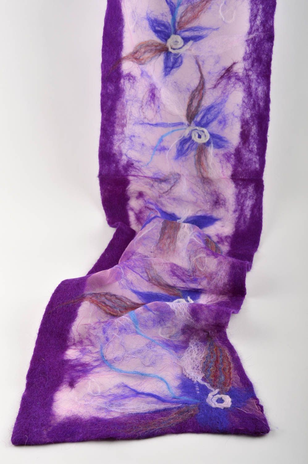 Écharpe laine feutrage fait main Foulard chaud violet Accessoire femme original photo 3