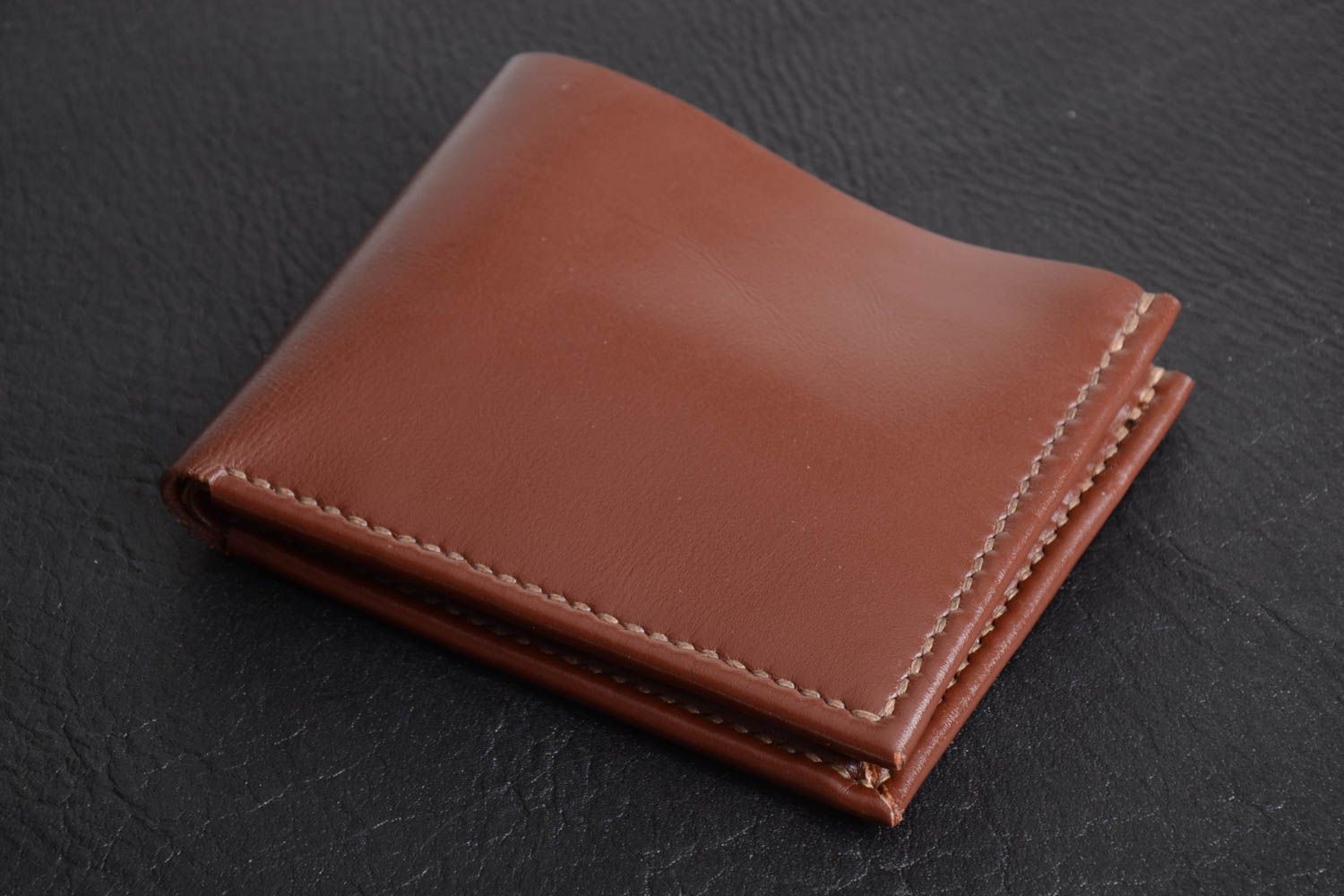 Originelle braune Geldbörse aus Leder handmade stilvoll Accessoire für Männer foto 1