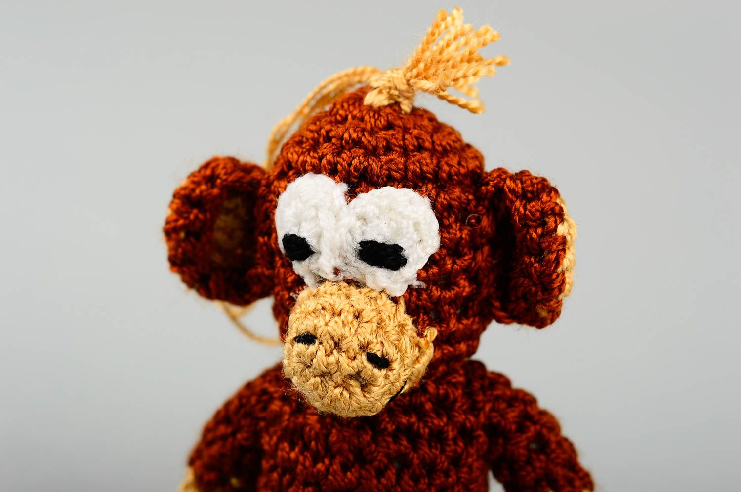 Porte-clé singe marron Porte-clés fait main tricot coton au crochet Petit cadeau photo 5