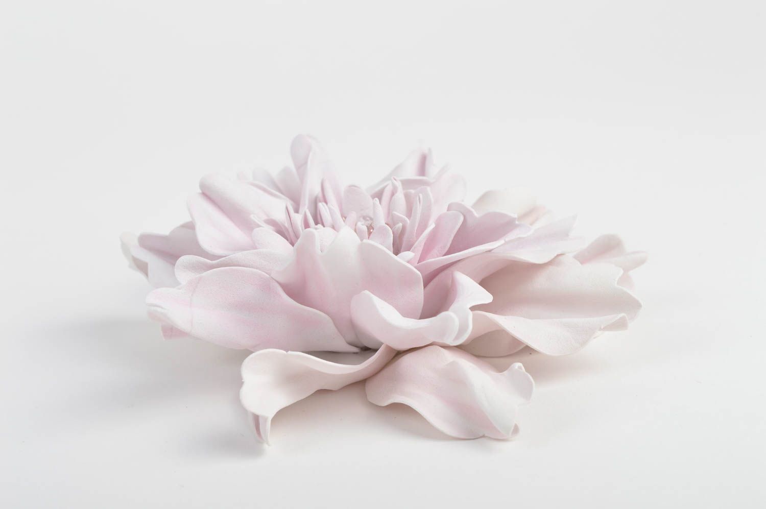 Красивая заготовка под брошь в виде цветка из фоамирана бледно розовая хенд мейд фото 2
