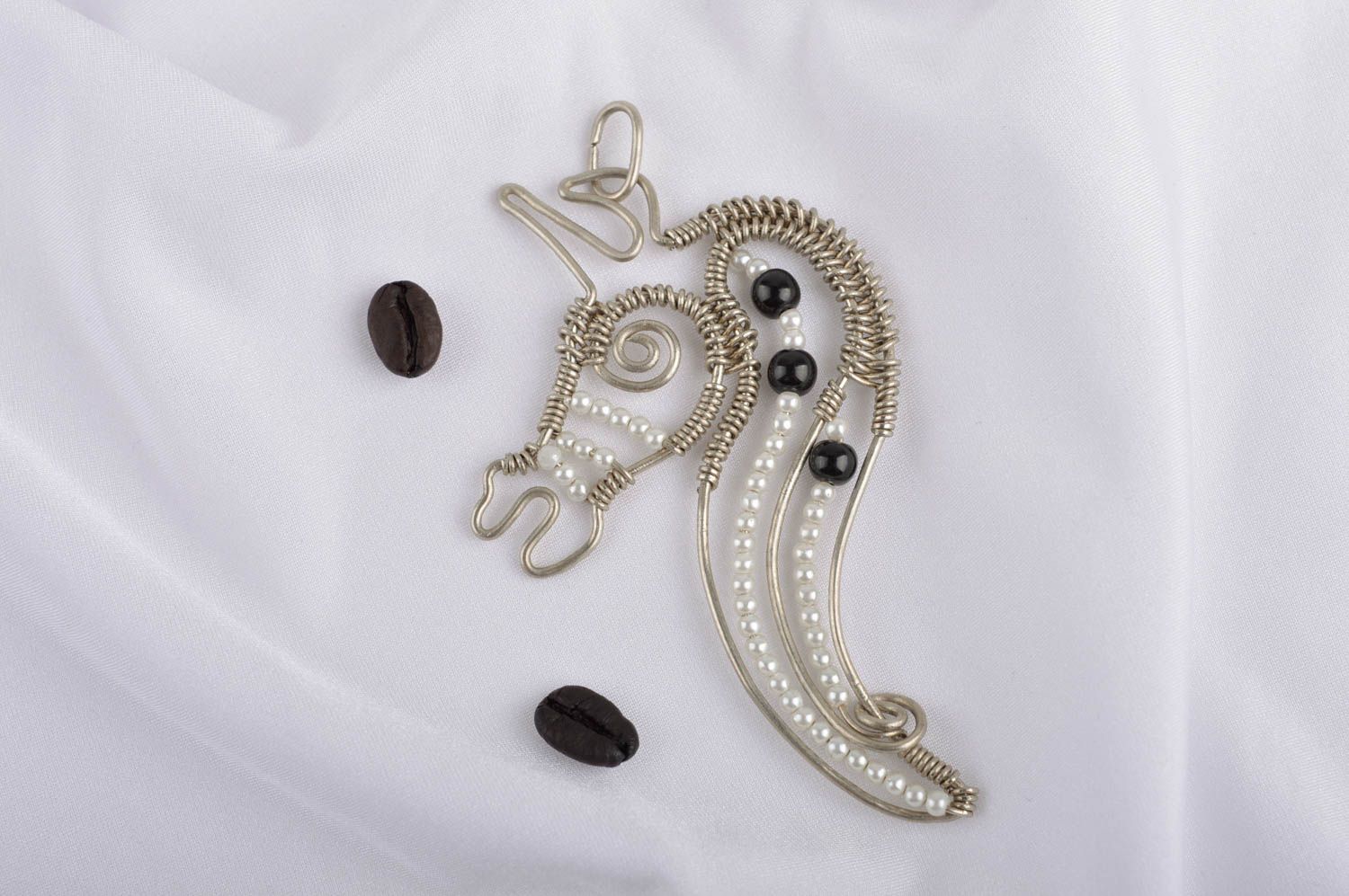 Pendentif en fil de fer Bijou fait main agate perles rocaille Accessoire femme photo 1