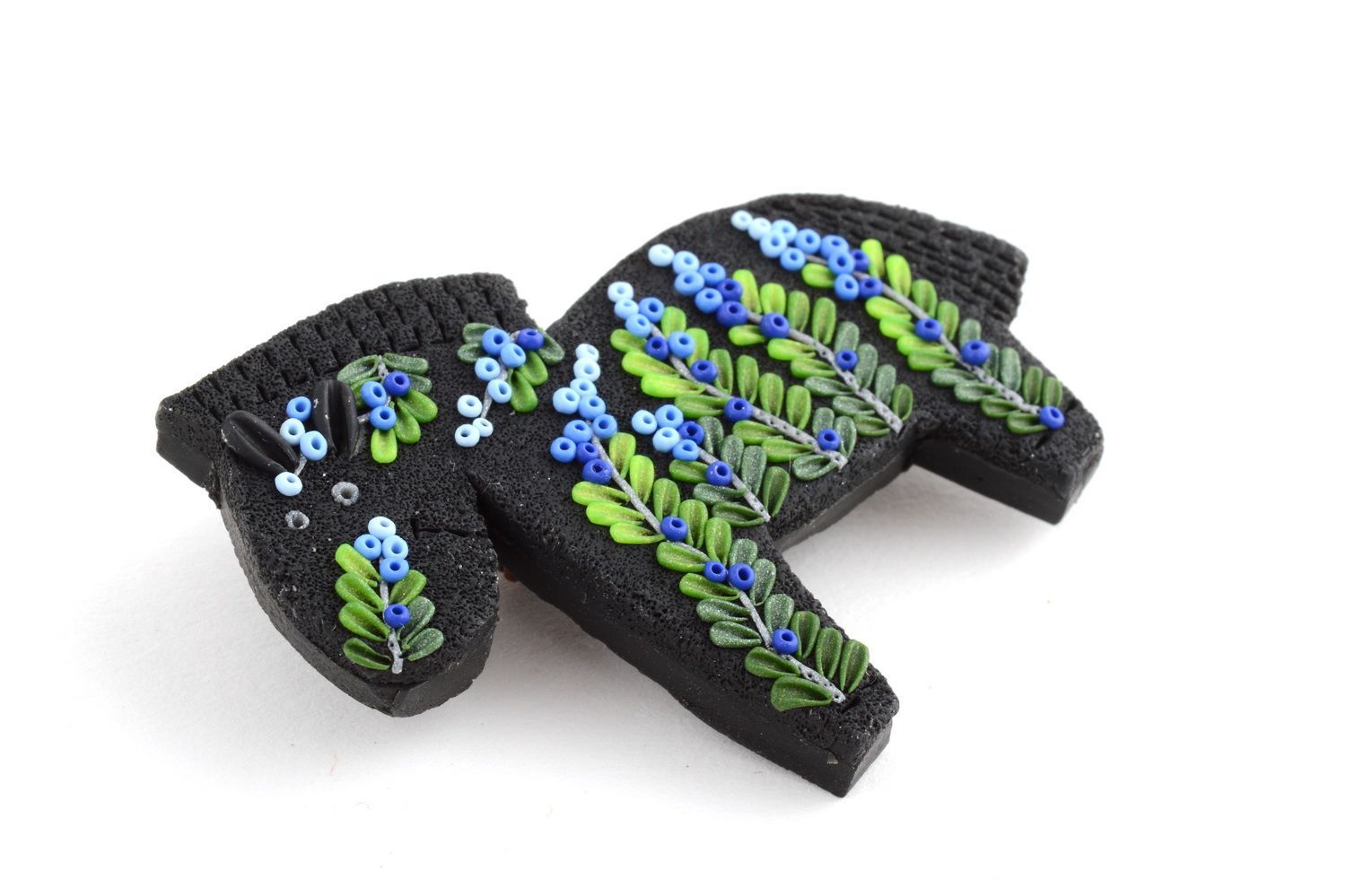 Broche en pâte polymère cheval noir à motif floral faite main originale design photo 4