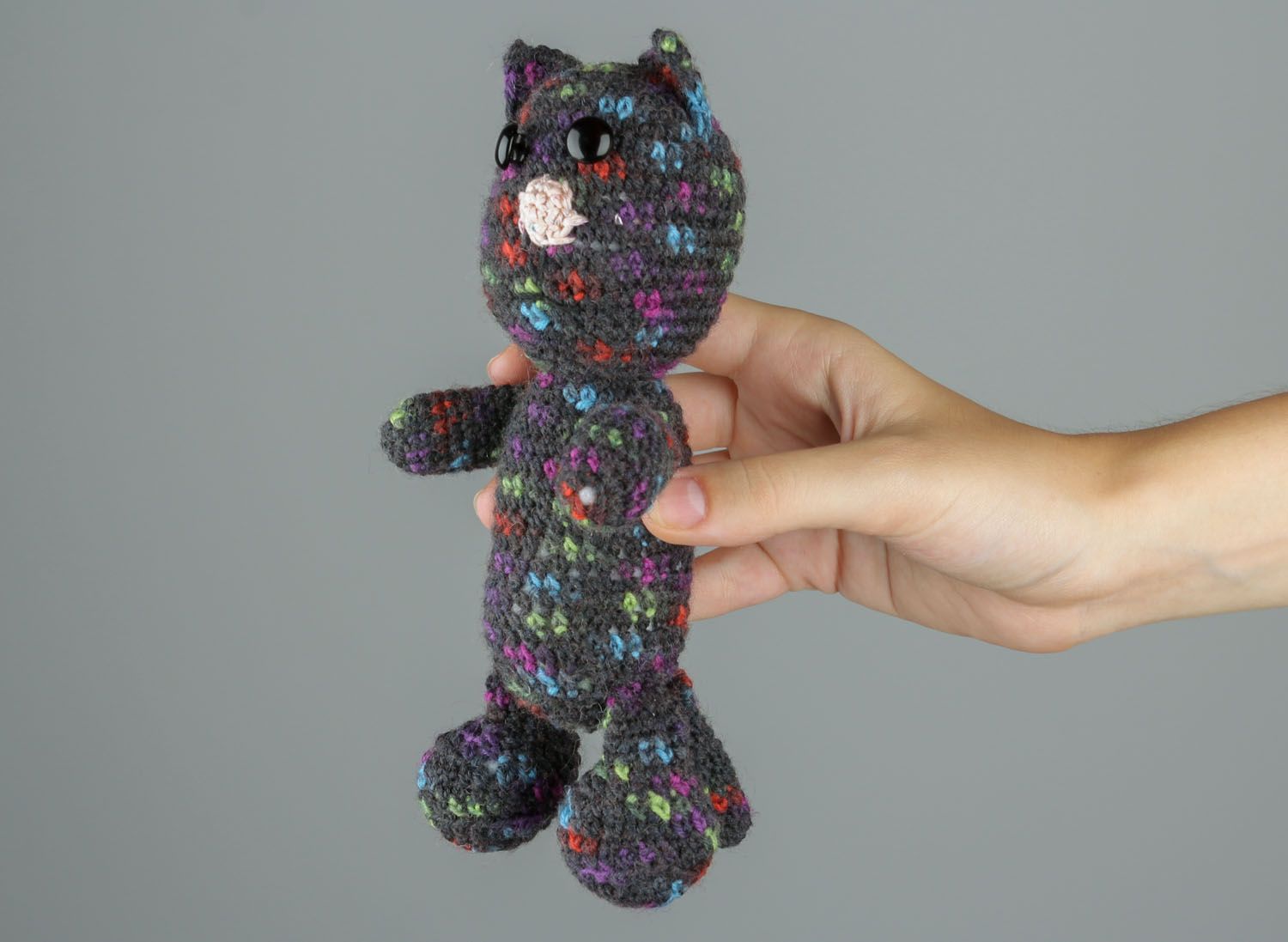Giocattolo a maglia fatto a mano pupazzo morbido a forma di gatto a uncinetto foto 2