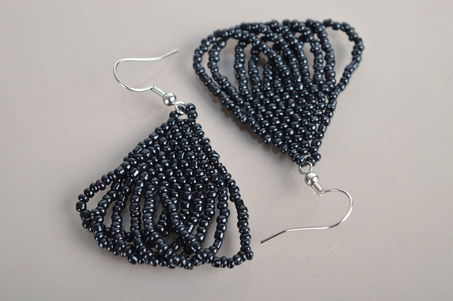 Glasperlen Ohrhänger handmade Damen Ohrringe Juwelier Modeschmuck schön schwarz foto 4