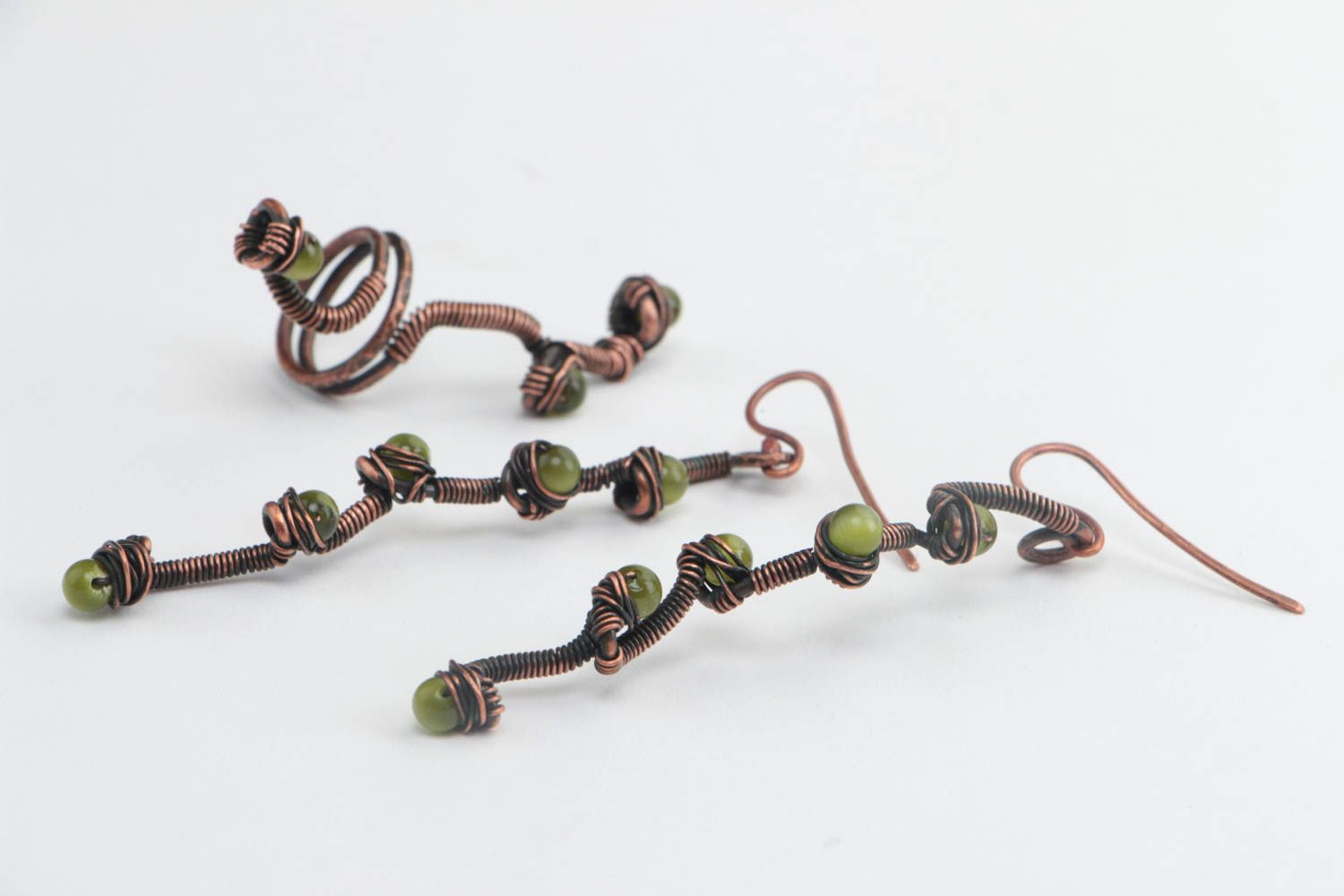 Handmade Schmuck Set Ohrringe und Ring aus Kupfer mit Stein in Wire Wrap 2 Stück foto 3