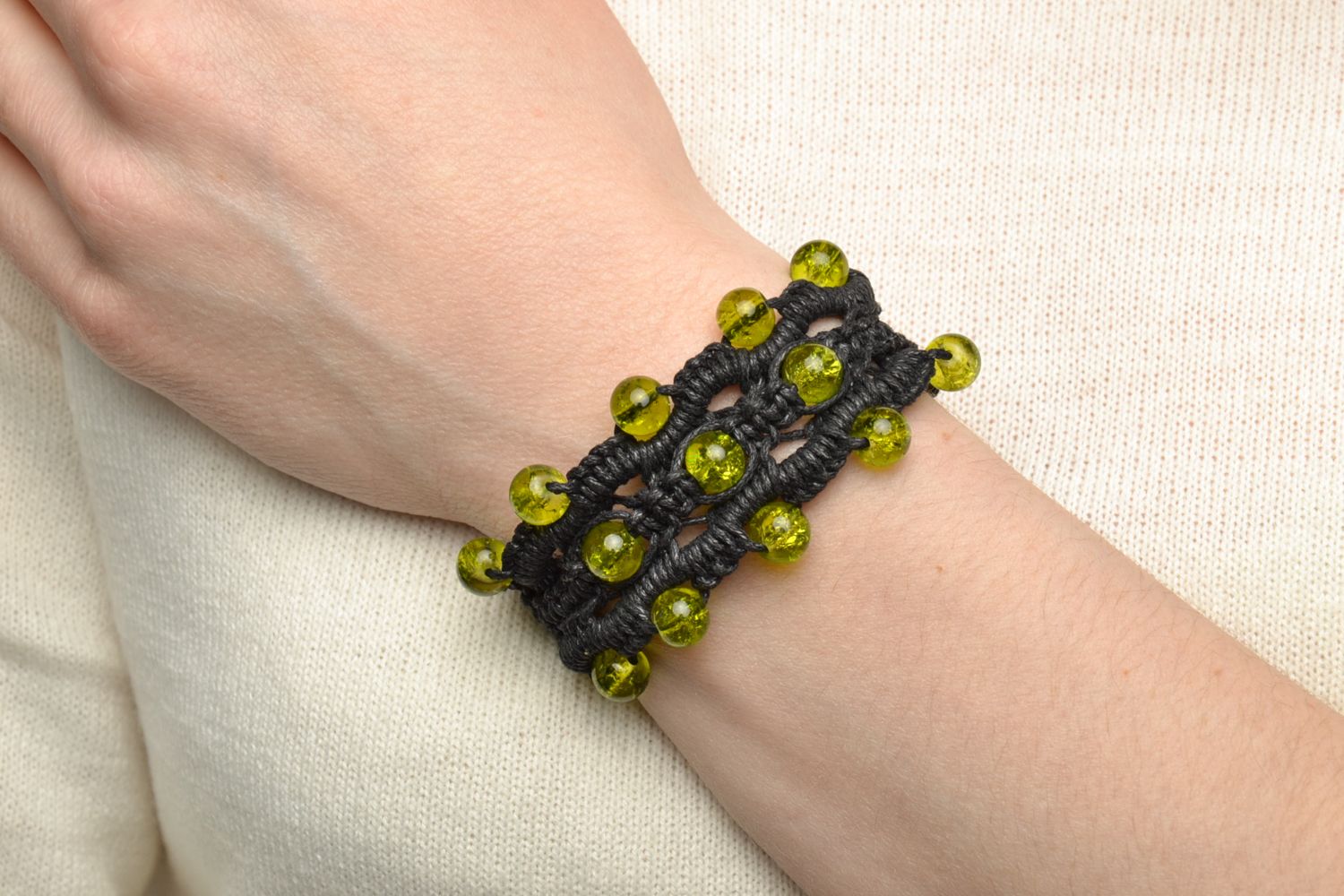 Bracelet en perles de verre tressé de lacet ciré en trois rangées fait main photo 5