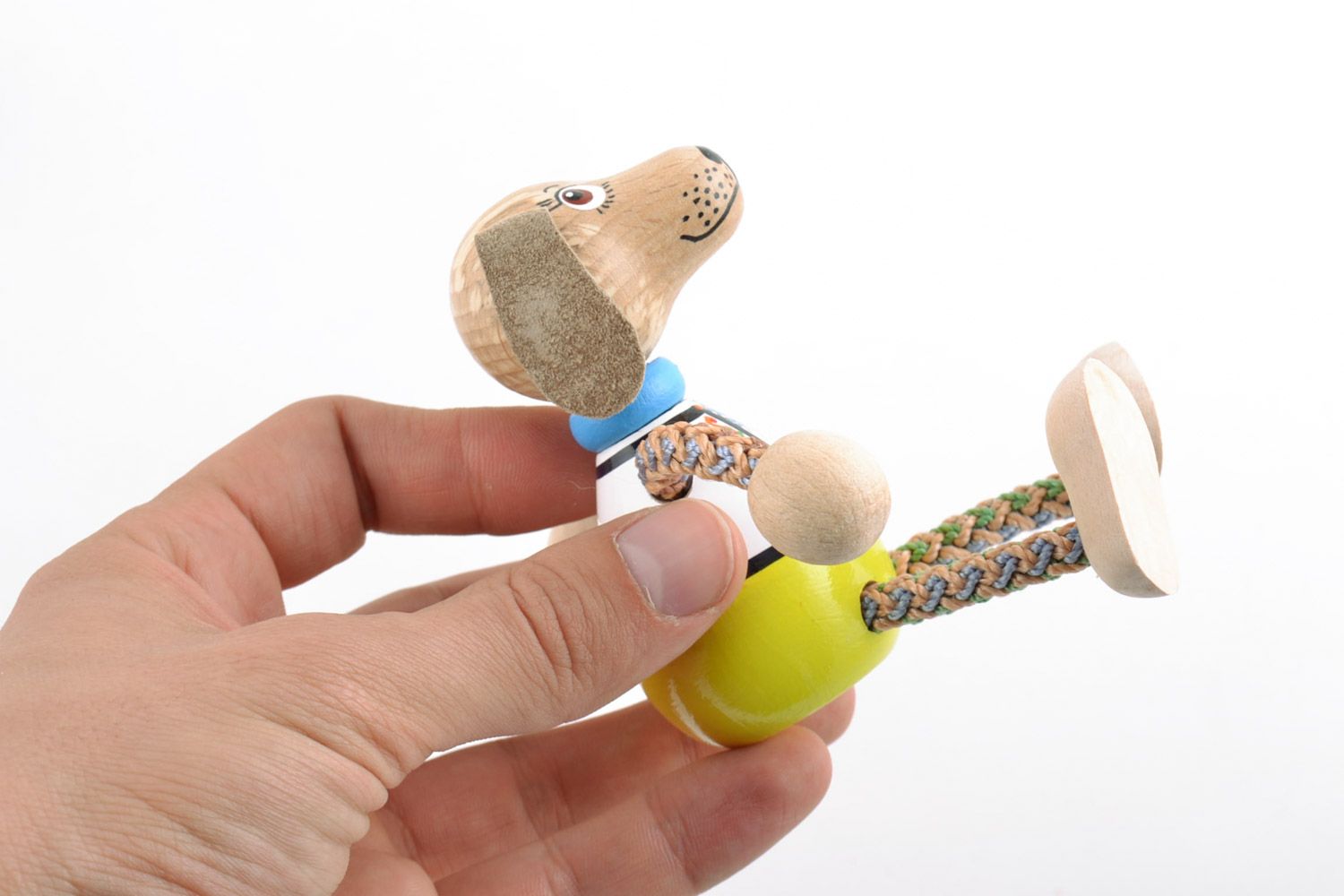 Деревянная эко игрушка из бука с росписью ручной работы собачка детская фото 2