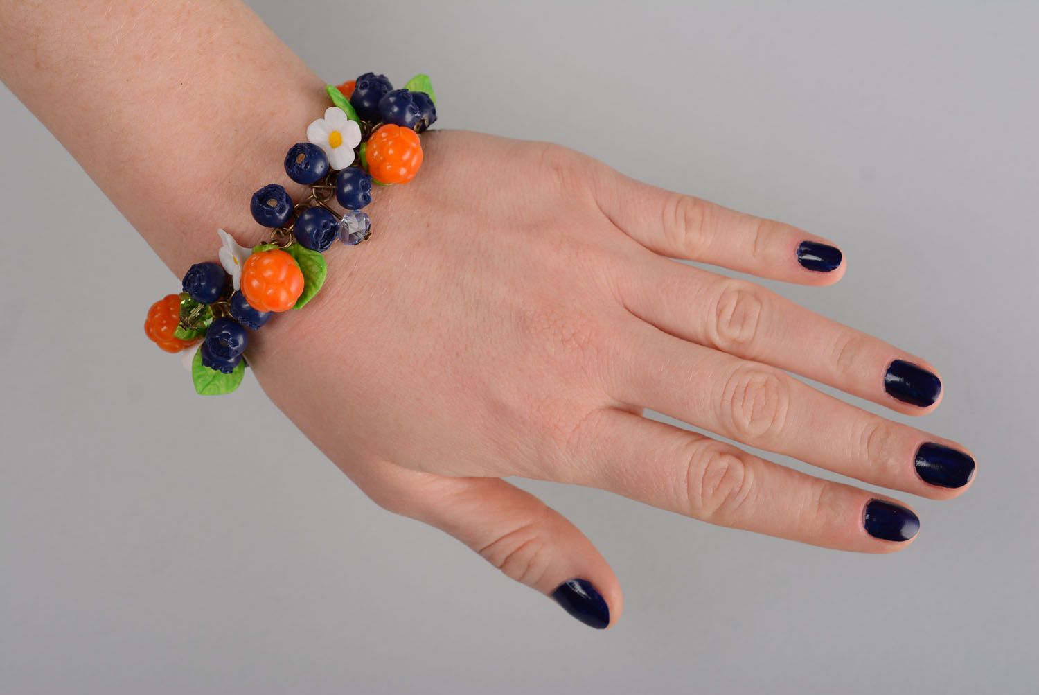 Plastic bracelet with flowers and berries photo 4