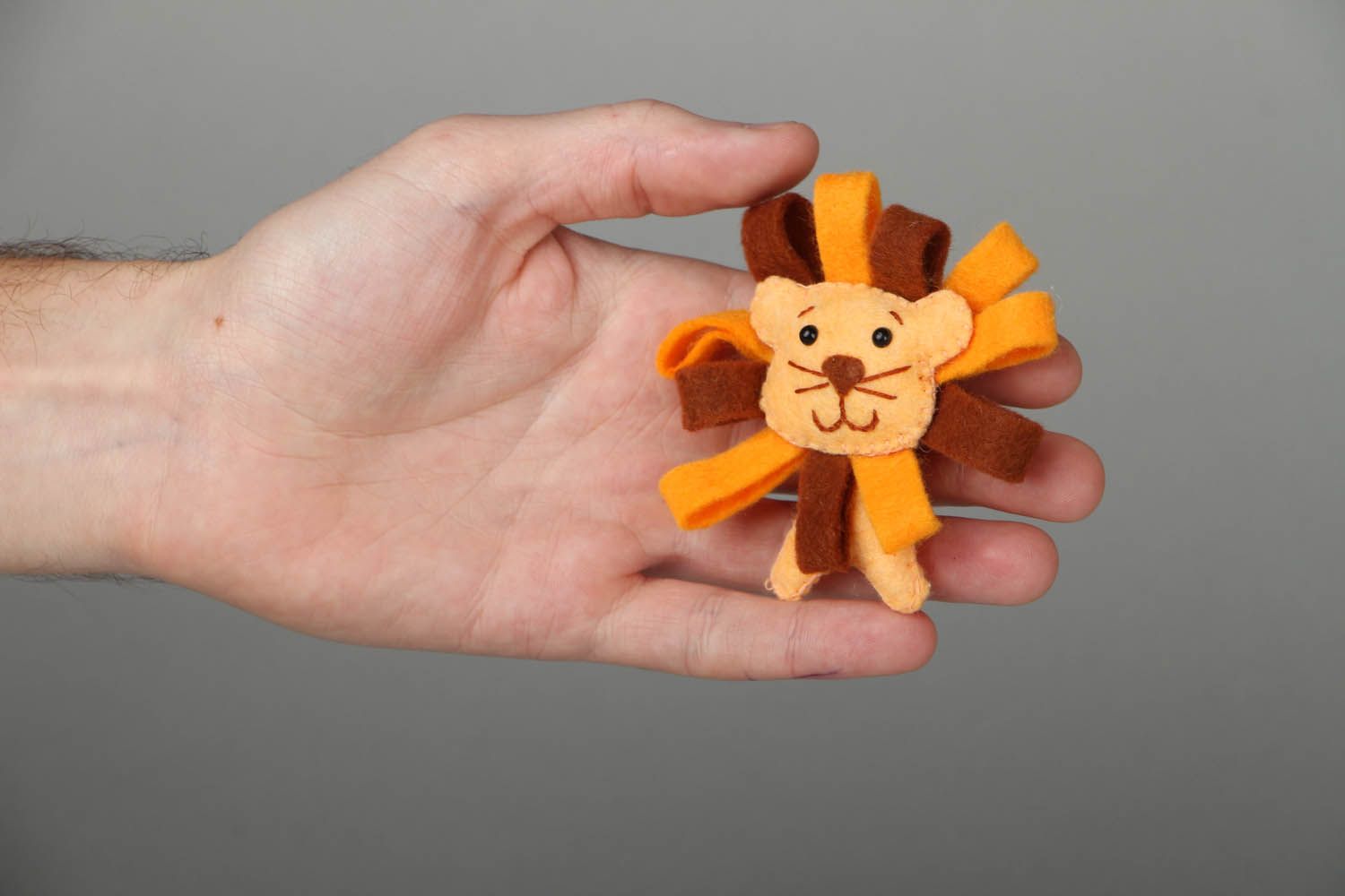 Homemade fridge magnet Little Lion photo 4