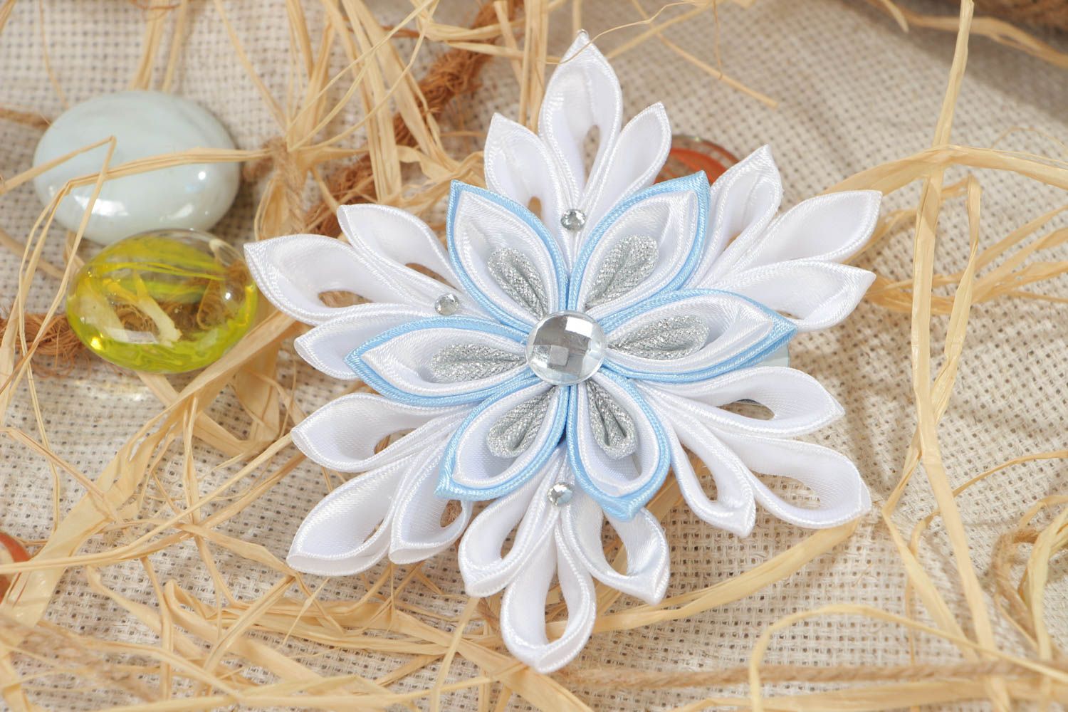 Handmade kanzashi hair clip with white satin ribbons and rhinestones Snowflake photo 1