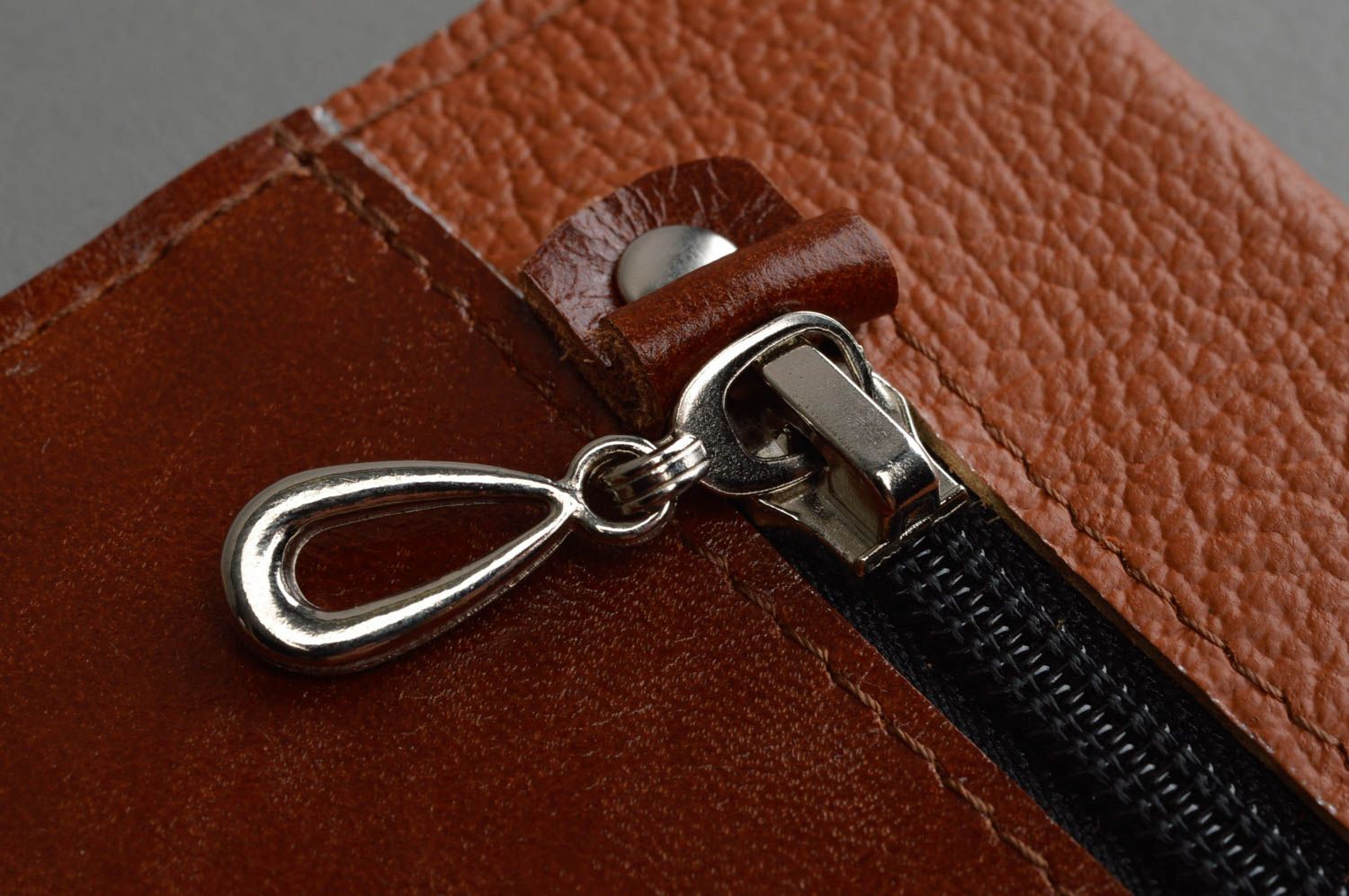 Stilvolle braune Damen Geldbörse aus Leder mit Reißverschluss handgemacht  foto 5