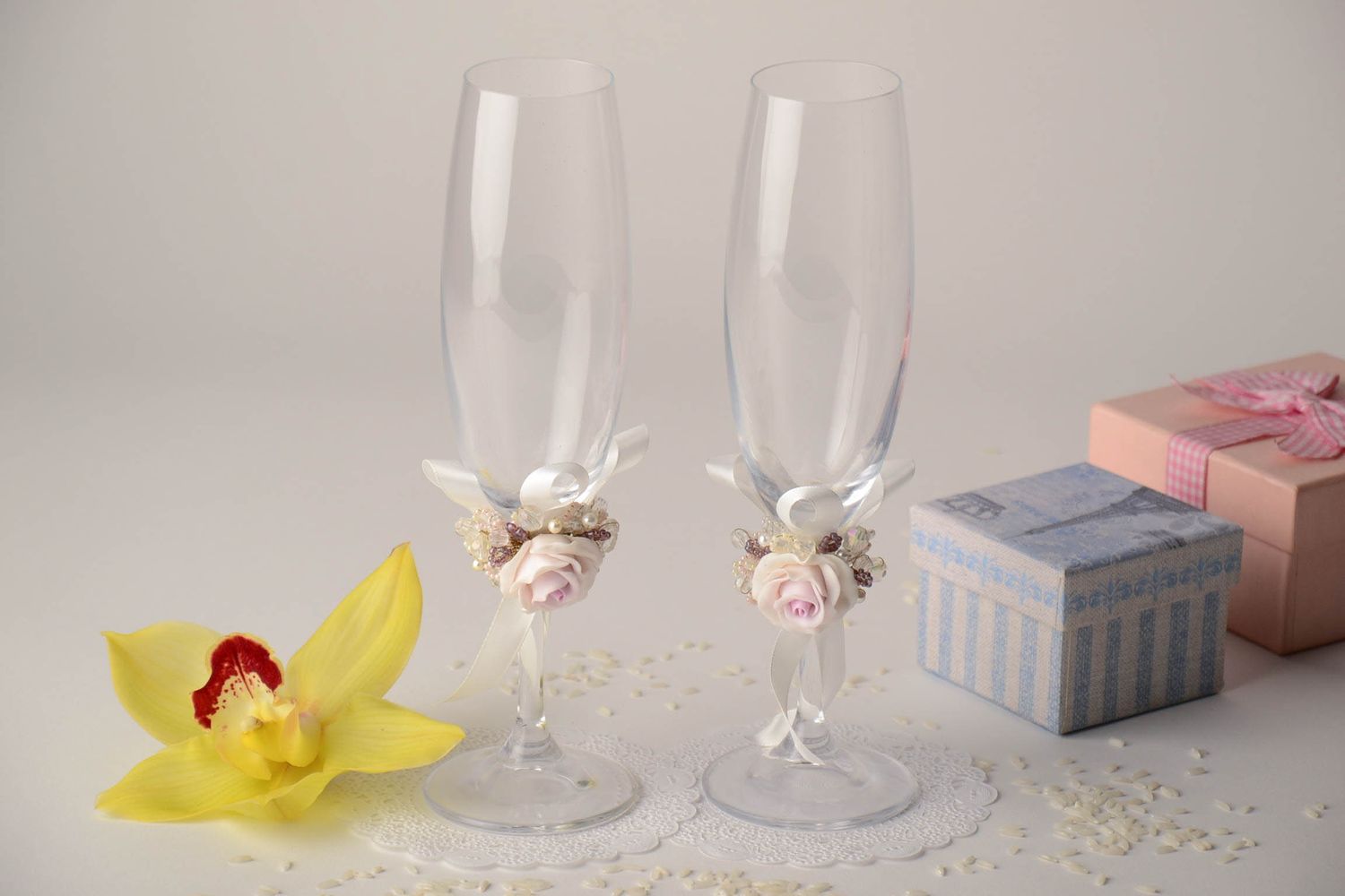 Wedding glasses with polymer clay flowers for groom and bride photo 1