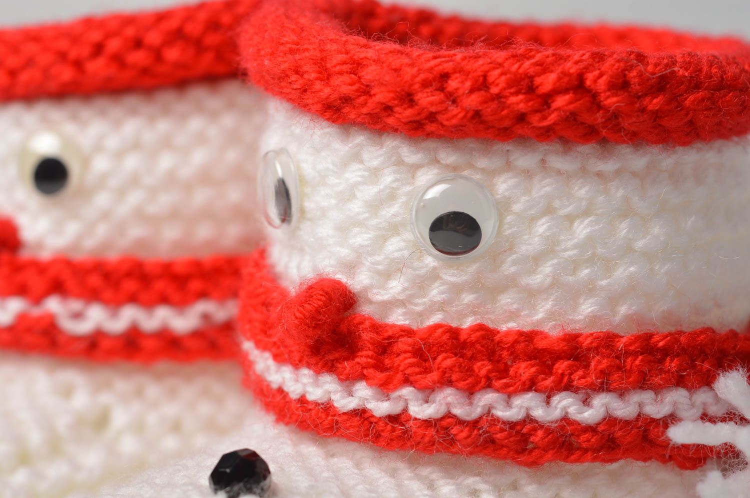 Chaussons tricotés fait main Accessoire bébé de coton Cadeau enfant rouge blanc photo 4