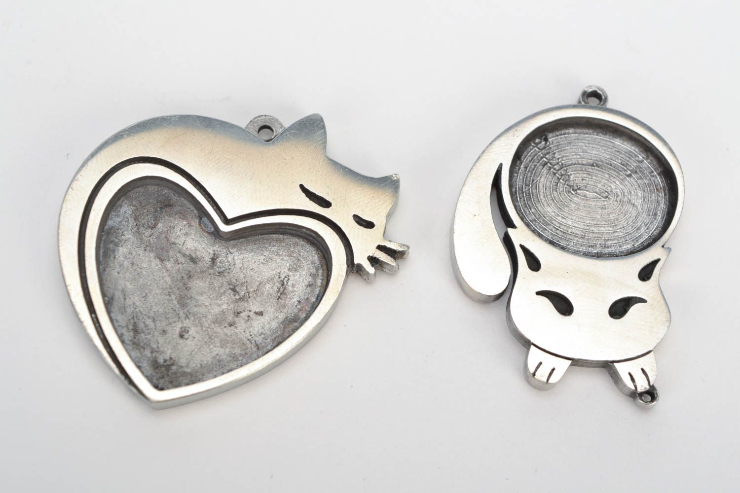 Set de supports pour pendentifs en métal faits main chat et coeur 2 pièces photo 3
