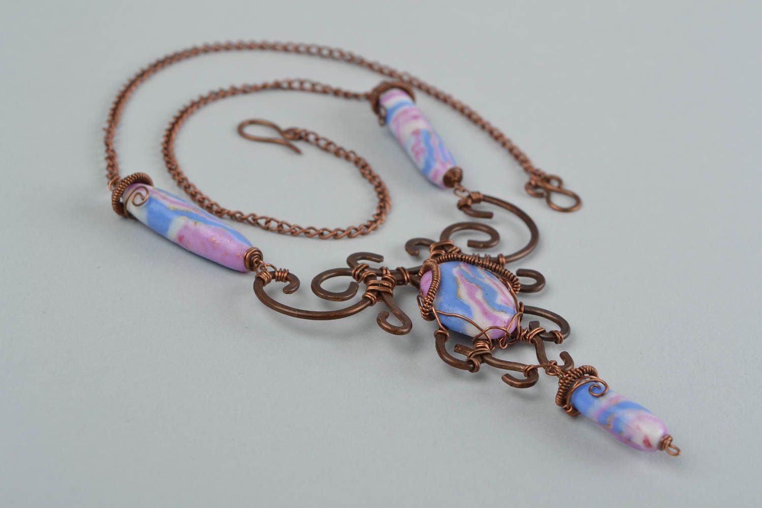 Unusual handmade designer wire wrap copper necklace with plastic beads photo 4