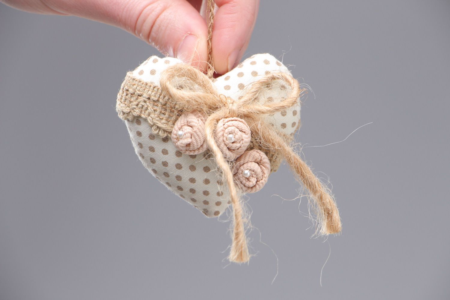 Handmade interior pendant polka dot fabric heart with flowers and eyelet photo 4