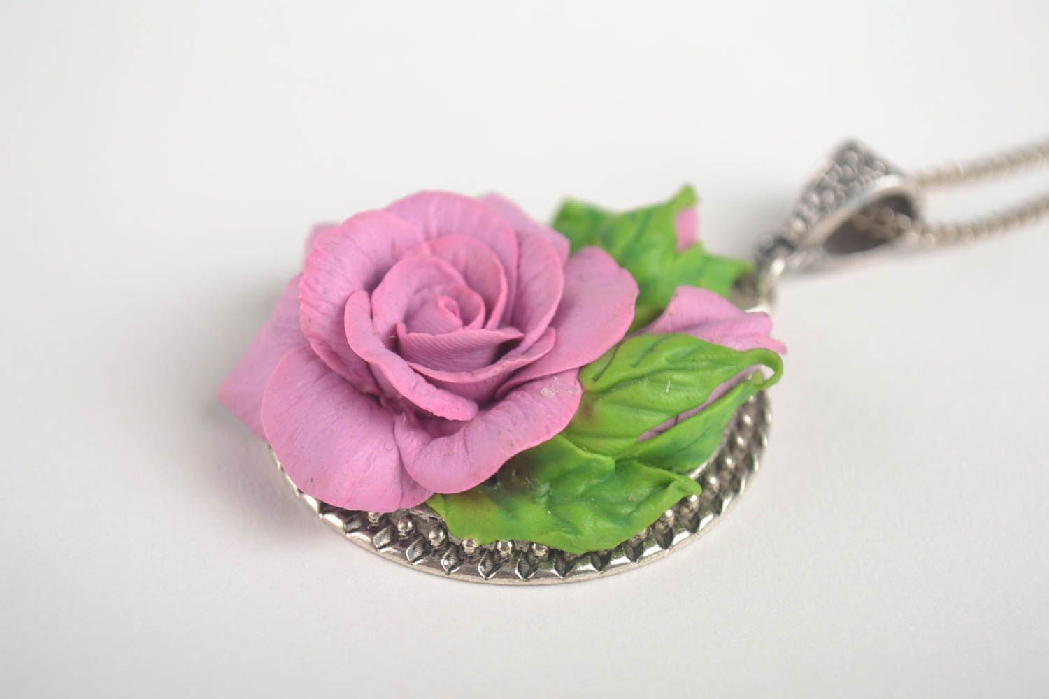 Pendentif fleur rose Bijou fait main porcelaine froide sur chaîne Cadeau femme photo 4