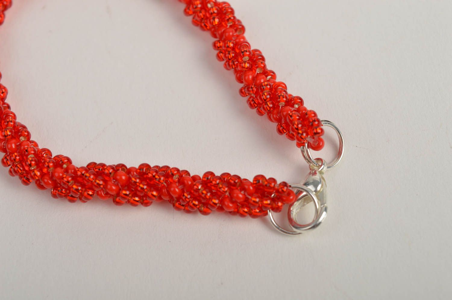 Bracelet en perles de rocaille Bijou fait main rouge Cadeau pour femme photo 5