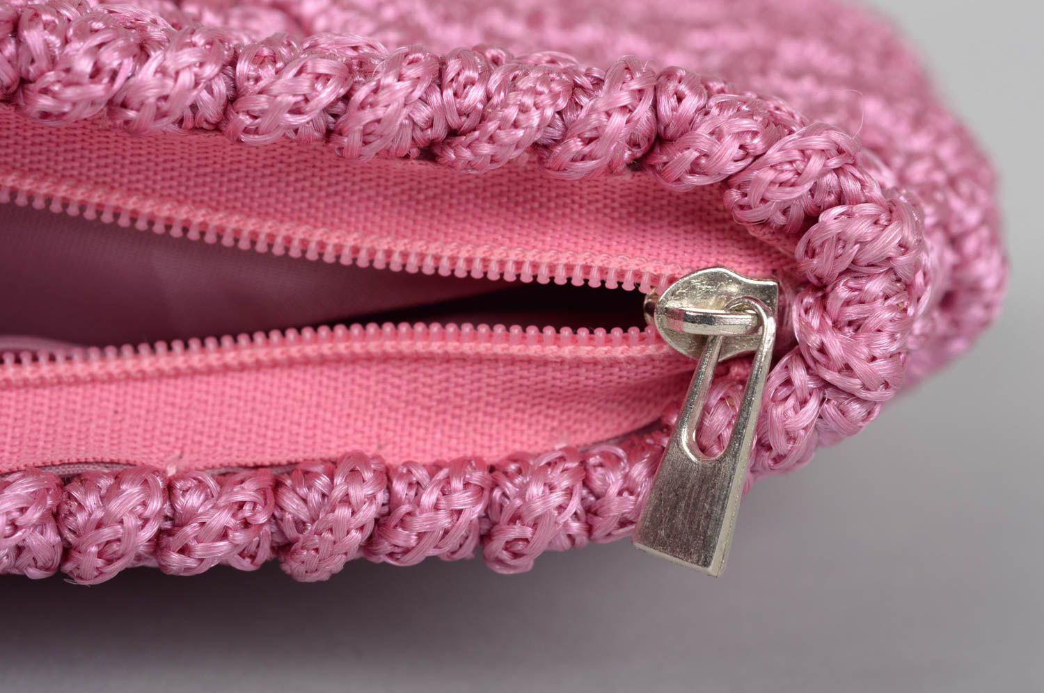 Розовая косметичка ручной работы сумочка для косметики необычный подарок фото 3