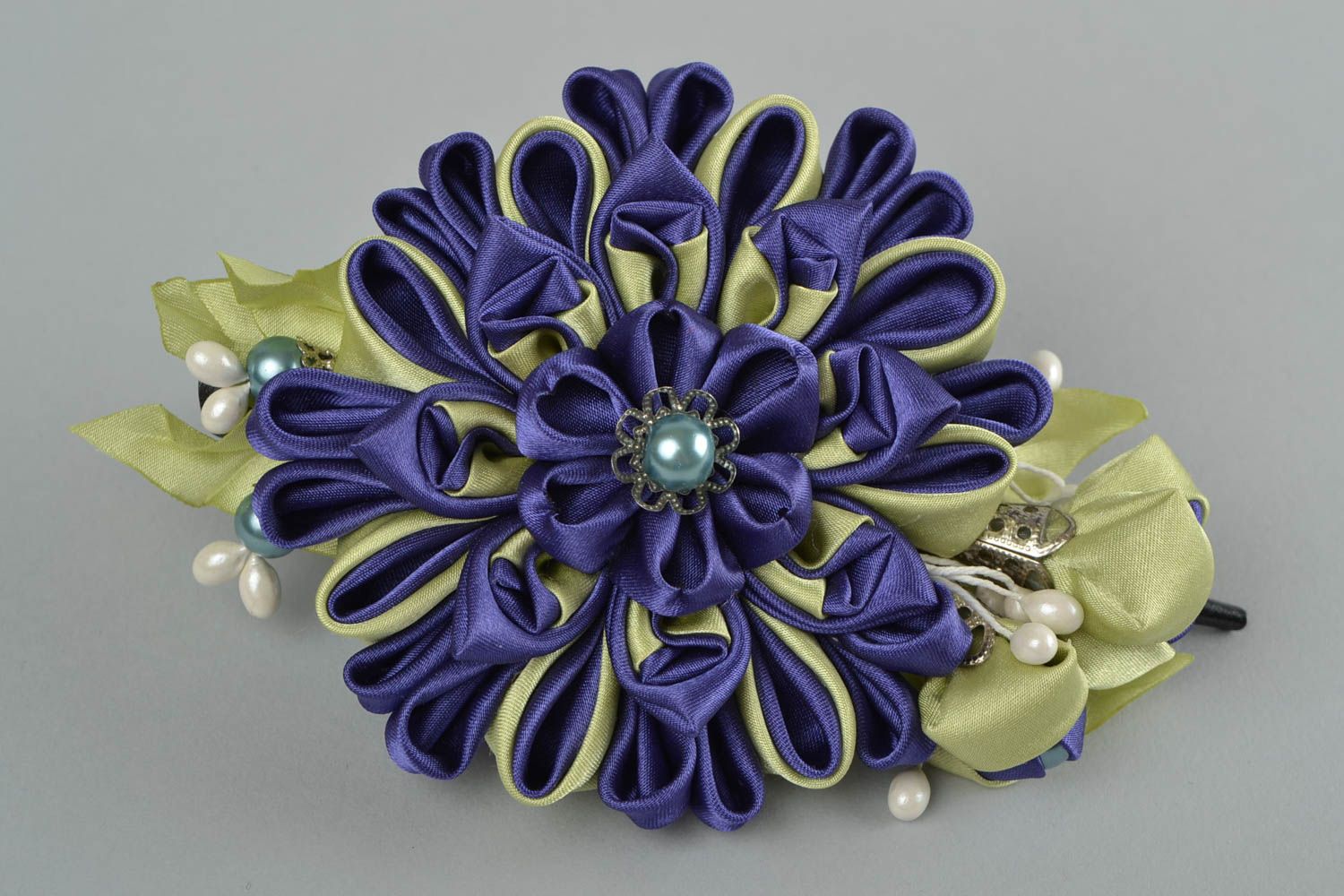 Blue handmade hair pin made of satin ribbons with beads in shape of flower photo 2