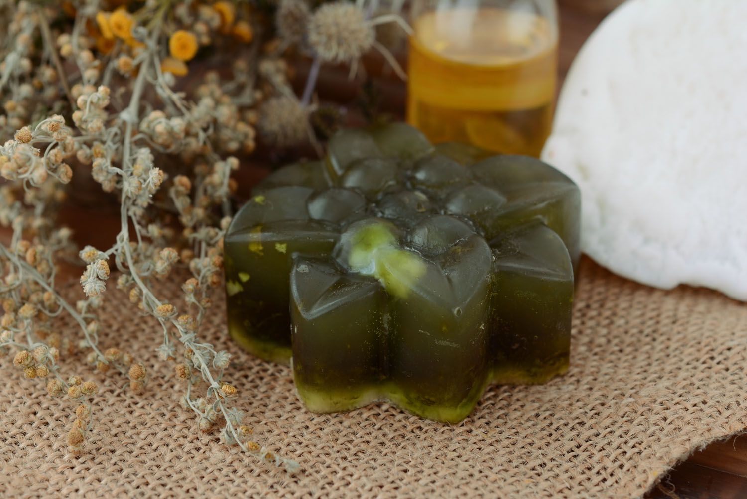 Soap with nettle and wheat gems oil photo 4