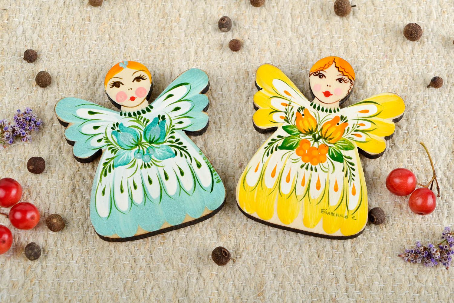 Magnets en bois Aimants frigo fait main peints 2 pièces Décoration cuisine Anges photo 1