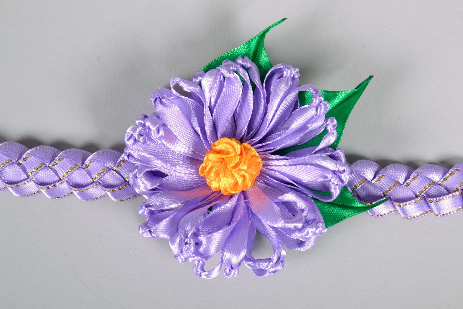 Corsage poignet de mariage violet fait main en rubans de satin accessoire photo 4