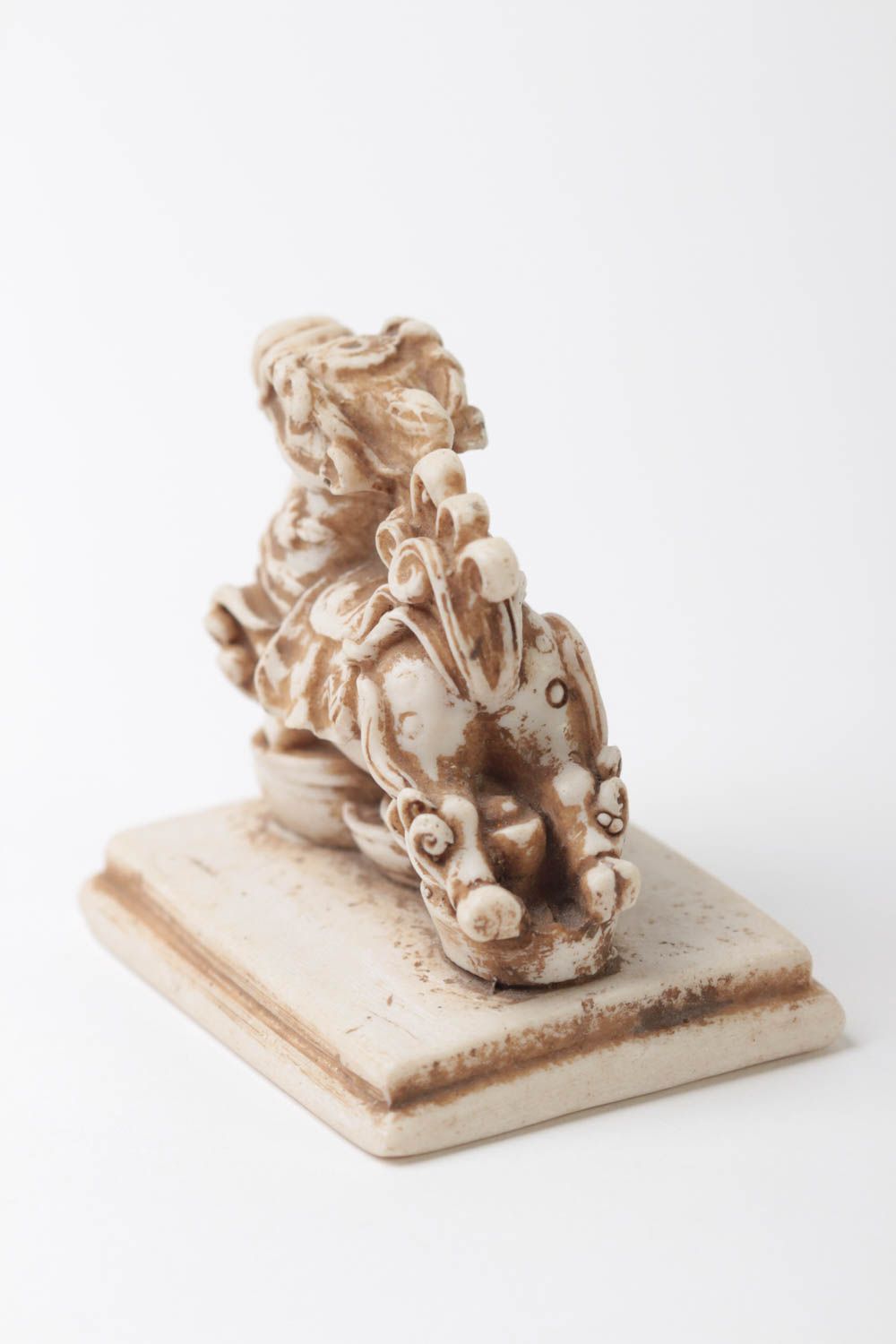 Оригинальная красивая лепная статуэтка из полимерной смолы ручной работы Конь фото 4