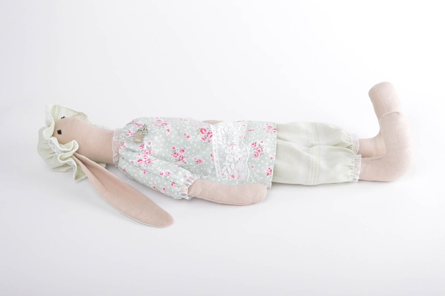 Muñeco de trapo peluche artesanal conejito blanco decoración de dormitorio foto 4