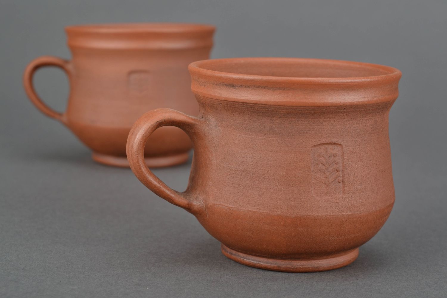 Große Keramik Tasse aus Ton foto 4