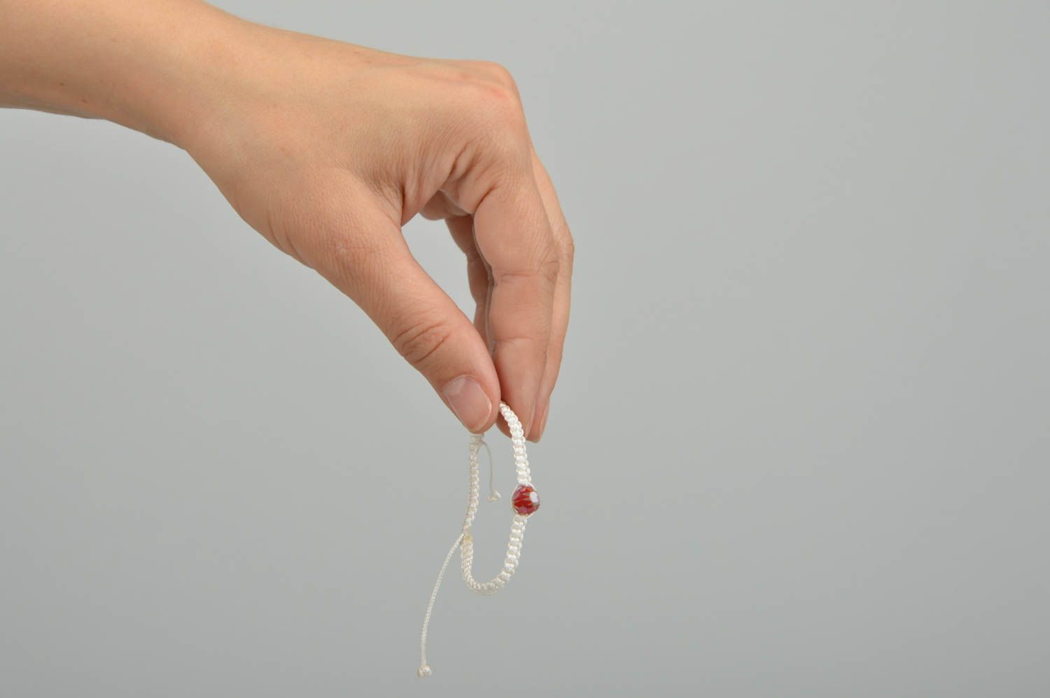 Wachs Schnur Armband in Weiß mit Glaskugel regulierbar Handarbeit originell foto 2