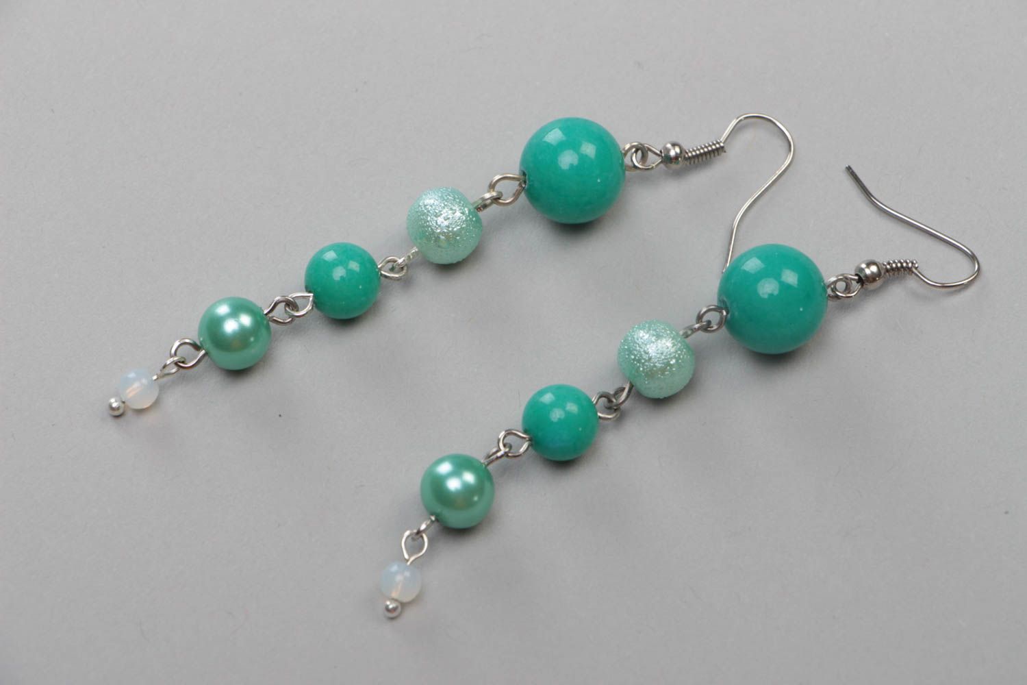 Handmade designer earrings long green accessories jewelry made of natural stones photo 2