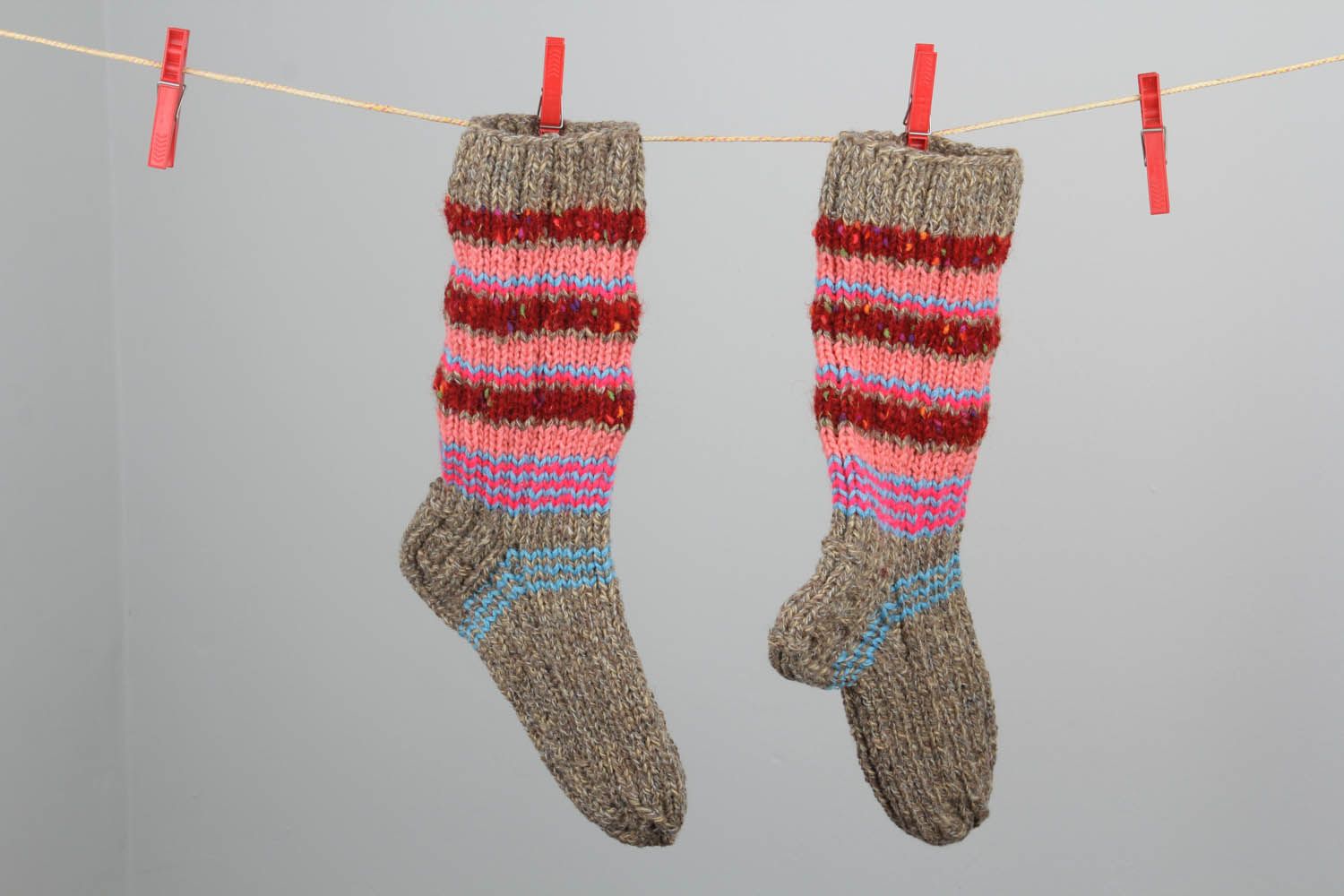 Chaussettes faites main tricotées longues photo 1