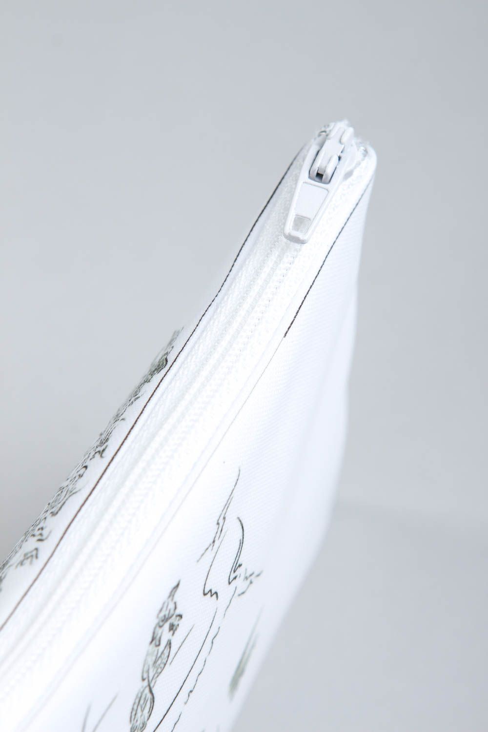 Косметичка ручной работы сумка-косметичка белая модная сумочка для косметики фото 3