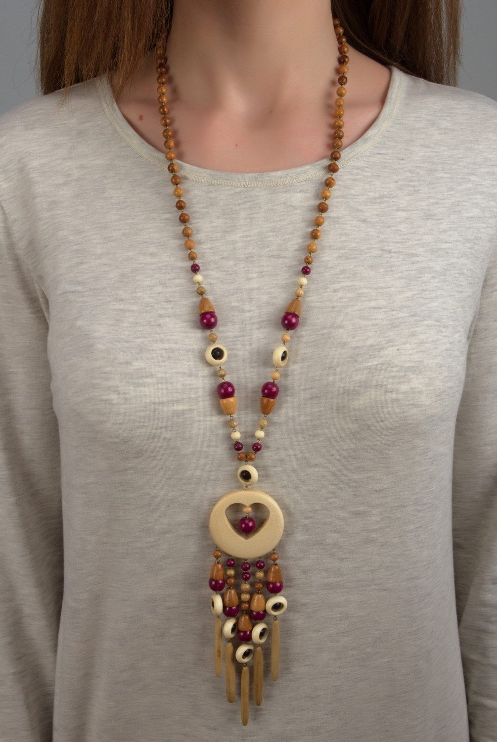 Long wooden necklace with clasp photo 4